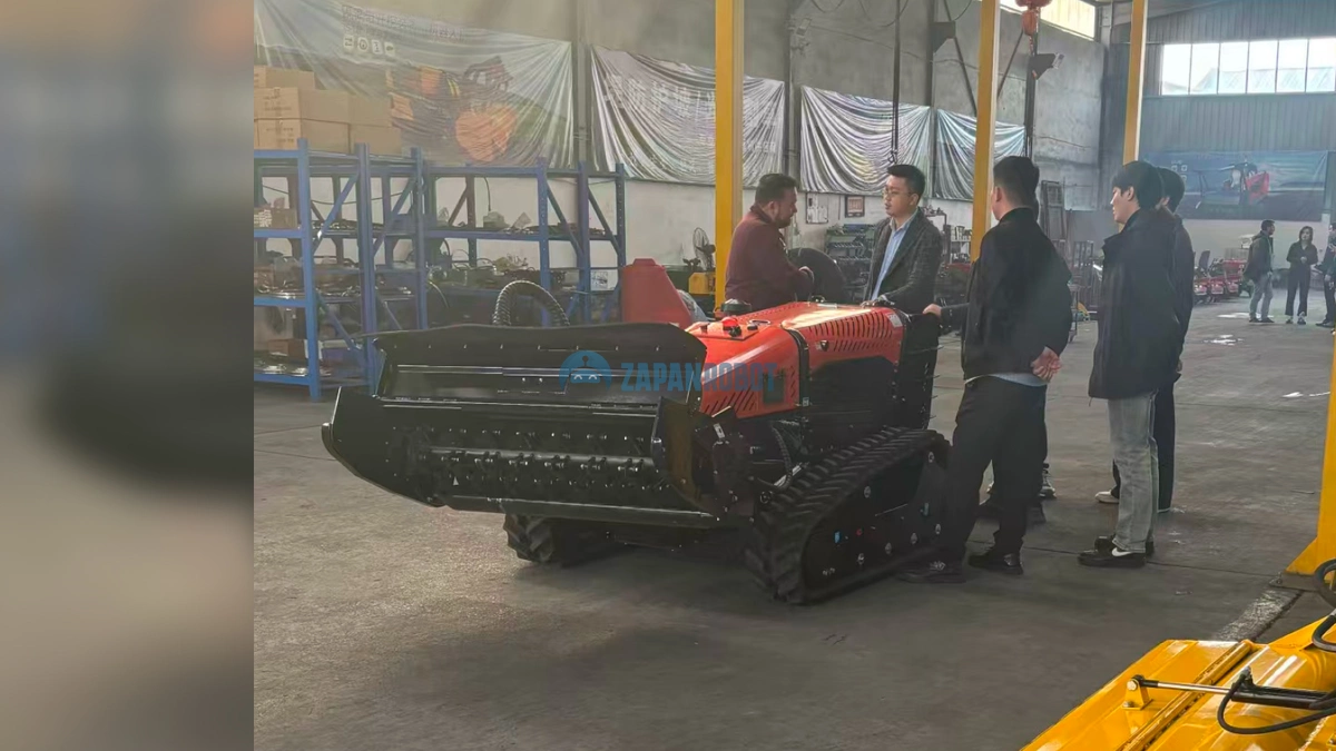 Среднеразмерный дизельный самоходный мульчер Zapan ST40